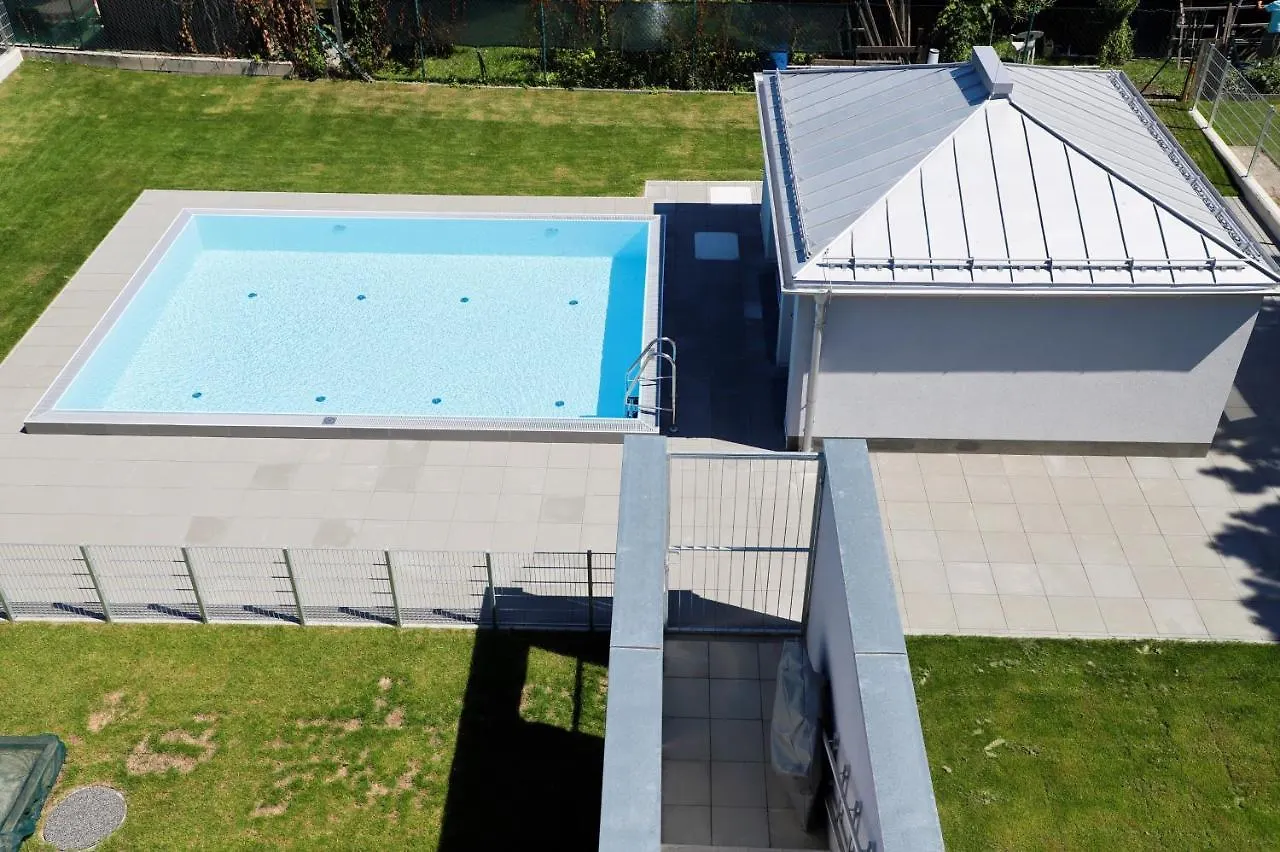 Rooftop Terrace, Free Garage Parking And Pool! Vídeň 0*,  Rakousko