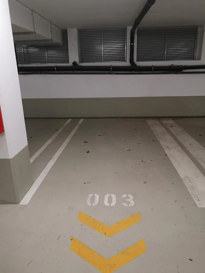 Rooftop Terrace, Free Garage Parking And Pool! Wien